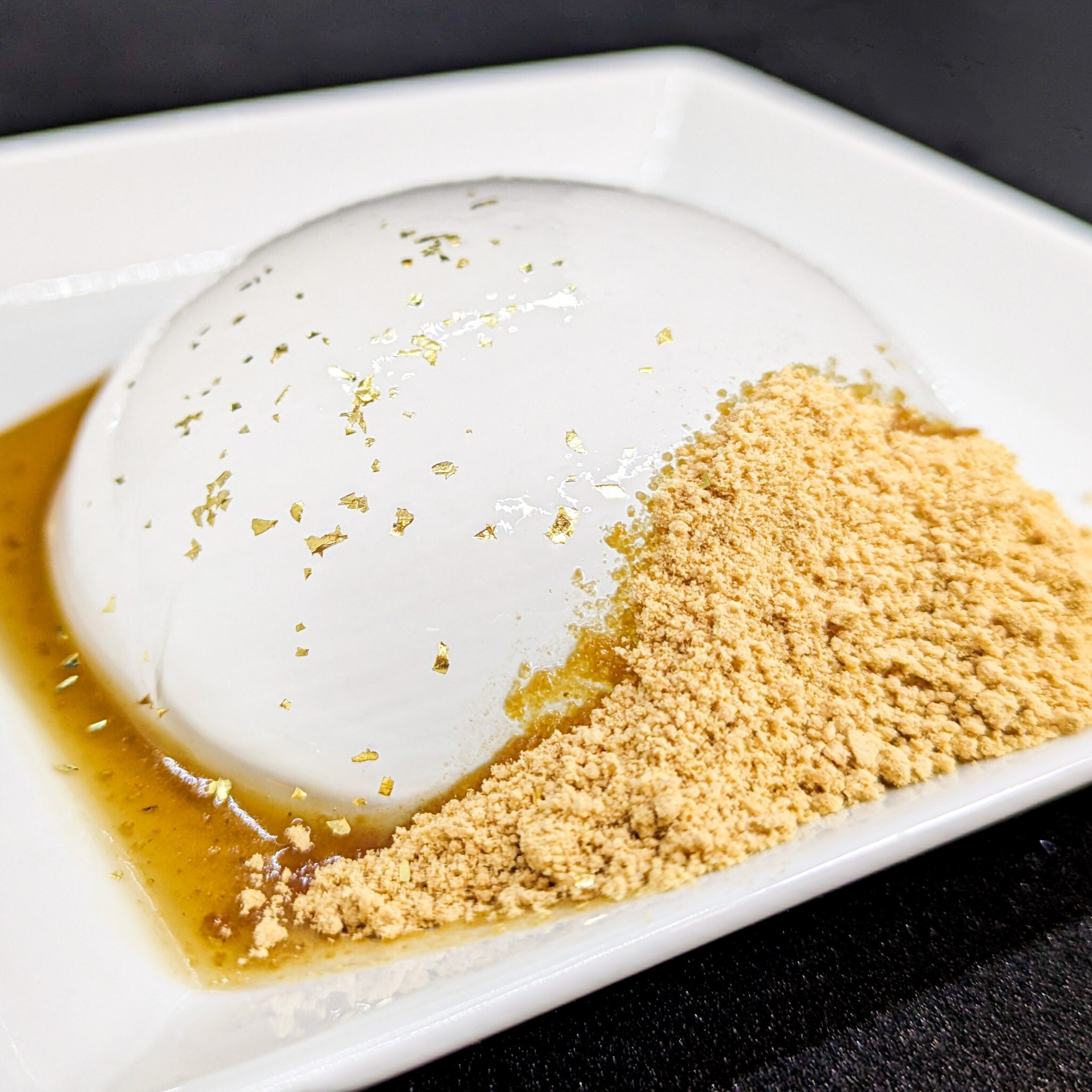 月子金箔しずる正